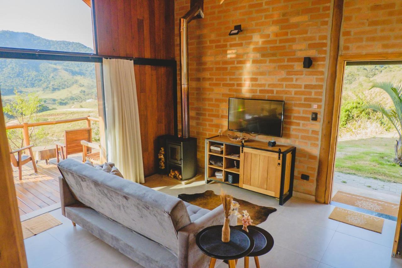 Pousada Ho'Oponopono Chalets & Wine 萨普卡伊米林 外观 照片