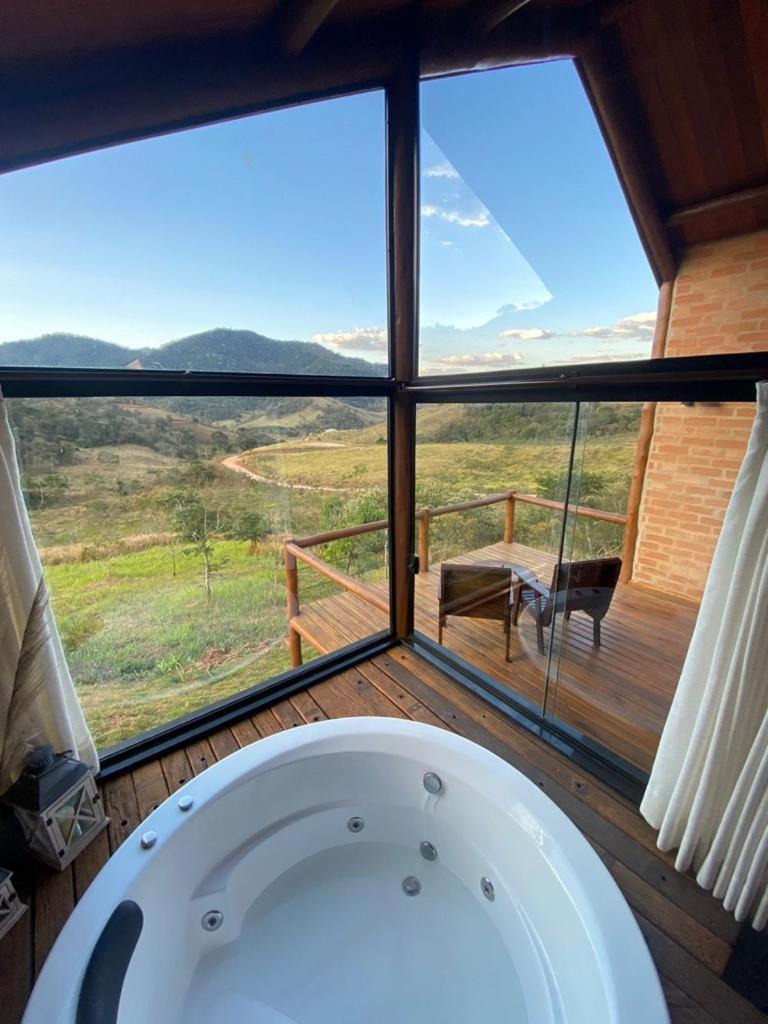 Pousada Ho'Oponopono Chalets & Wine 萨普卡伊米林 外观 照片