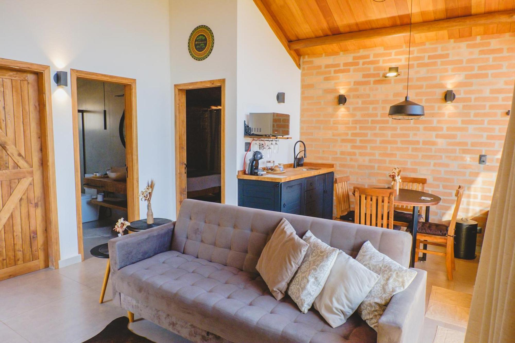 Pousada Ho'Oponopono Chalets & Wine 萨普卡伊米林 外观 照片